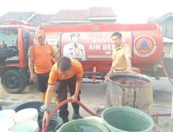 BPBD Bandar Lampung Salurkan Air Bersih, Bantu Warga Sukarame II yang kekurangan Pasokan Air bersih akibat Musim kemarau.